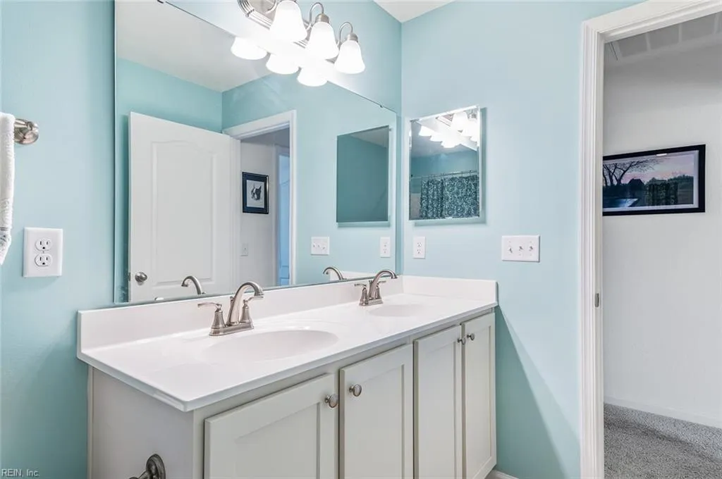 Suffolk, Virginia 23435, United States, 4 Bedrooms Bedrooms, ,3 BathroomsBathrooms,Residential,Pending,12359