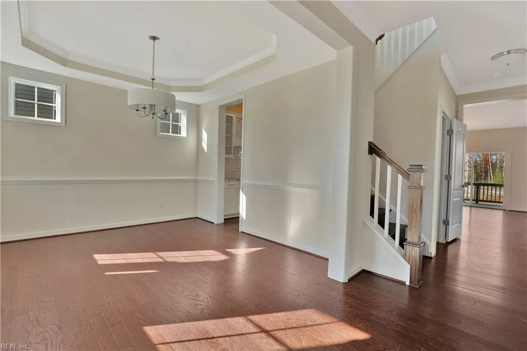 Suffolk, Virginia 23435, United States, 5 Bedrooms Bedrooms, ,4 BathroomsBathrooms,Residential,Pending,208545