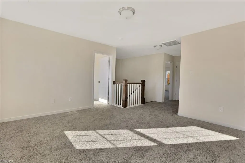 Suffolk, Virginia 23435, United States, 5 Bedrooms Bedrooms, ,4 BathroomsBathrooms,Residential,Pending,208545