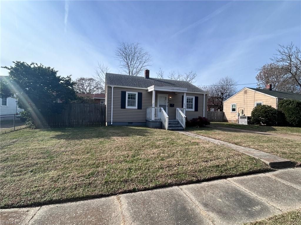 Photo of 239 Burgoyne Road, Norfolk, VA 23503 (MLS # 10613881)