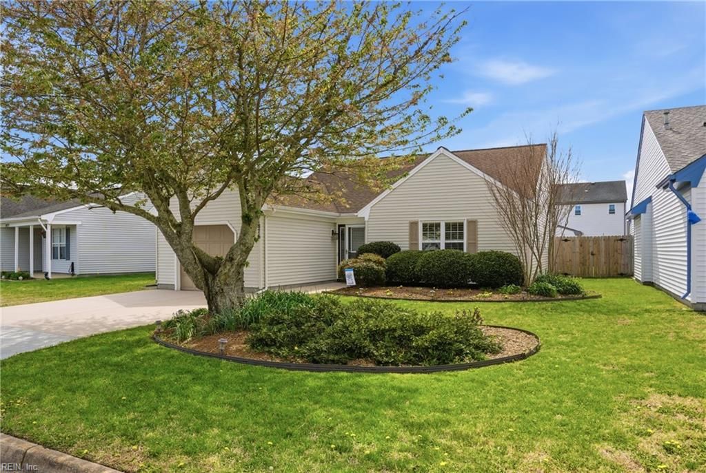 Photo of 1876 Tolstoy Drive, Virginia Beach, VA 23454 (MLS # 10629740)