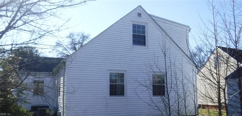 Photo of 530 Sterling Street, Norfolk, VA 23505 (MLS # 10625326)