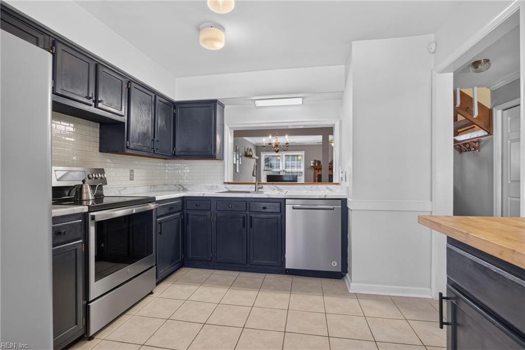 Photo of 4619 Marlwood Way, Virginia Beach, VA 23462 (MLS # 10640389)
