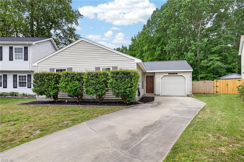 Photo of 1362 Crane Crescent, Virginia Beach, VA 23454 (MLS # 10632494)