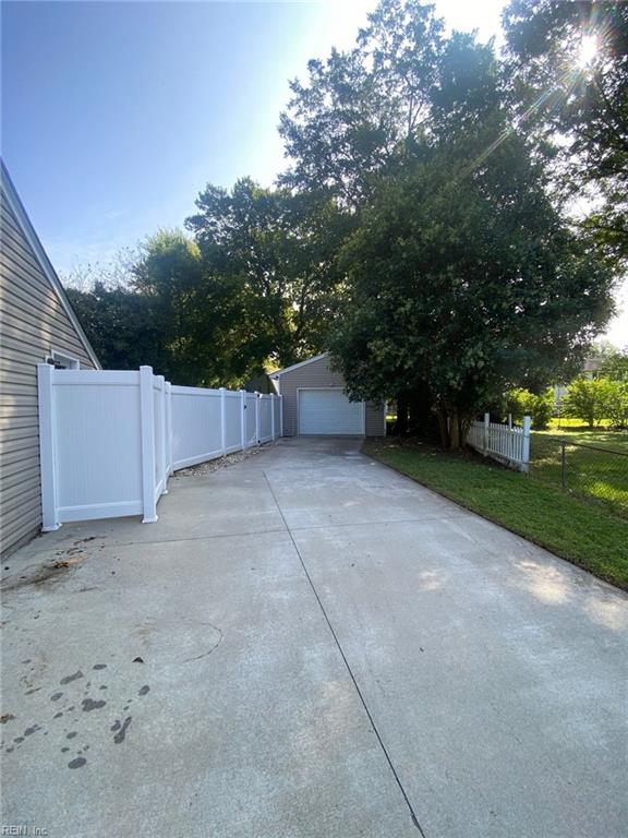 Photo of 804 Romney Lane, Virginia Beach, VA 23455 (MLS # 10657454)