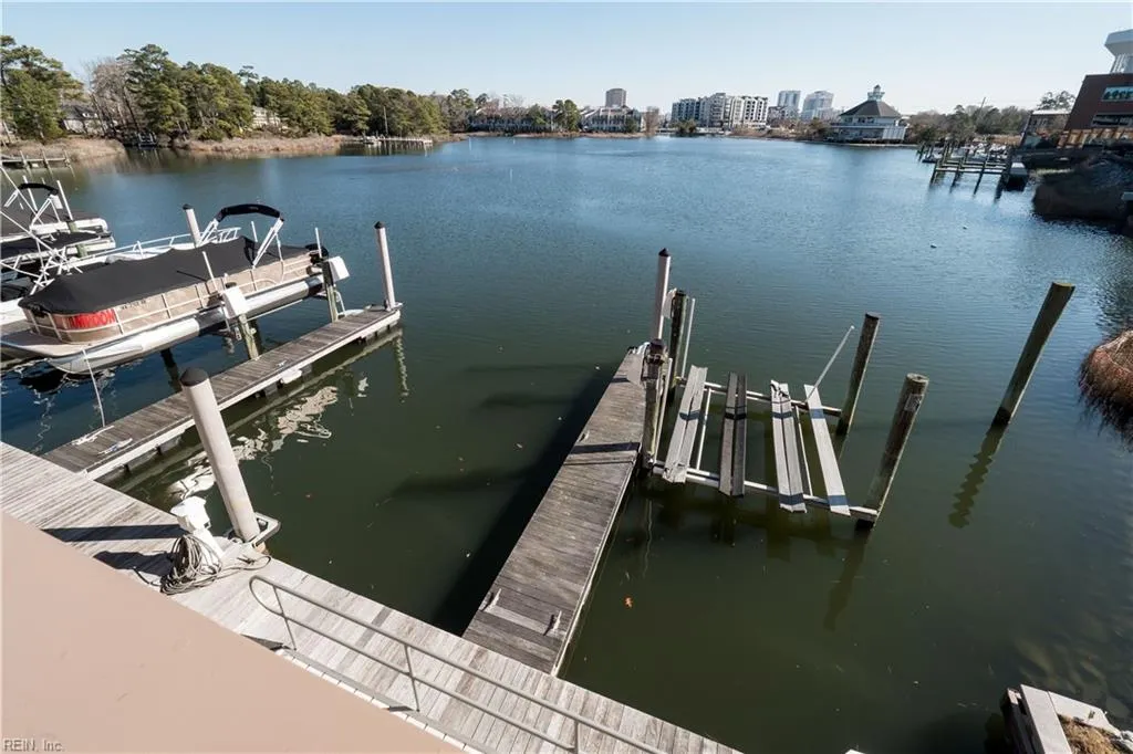 Virginia Beach, Virginia 23451, United States, 2 Bedrooms Bedrooms, ,2 BathroomsBathrooms,Residential,Pending,16225