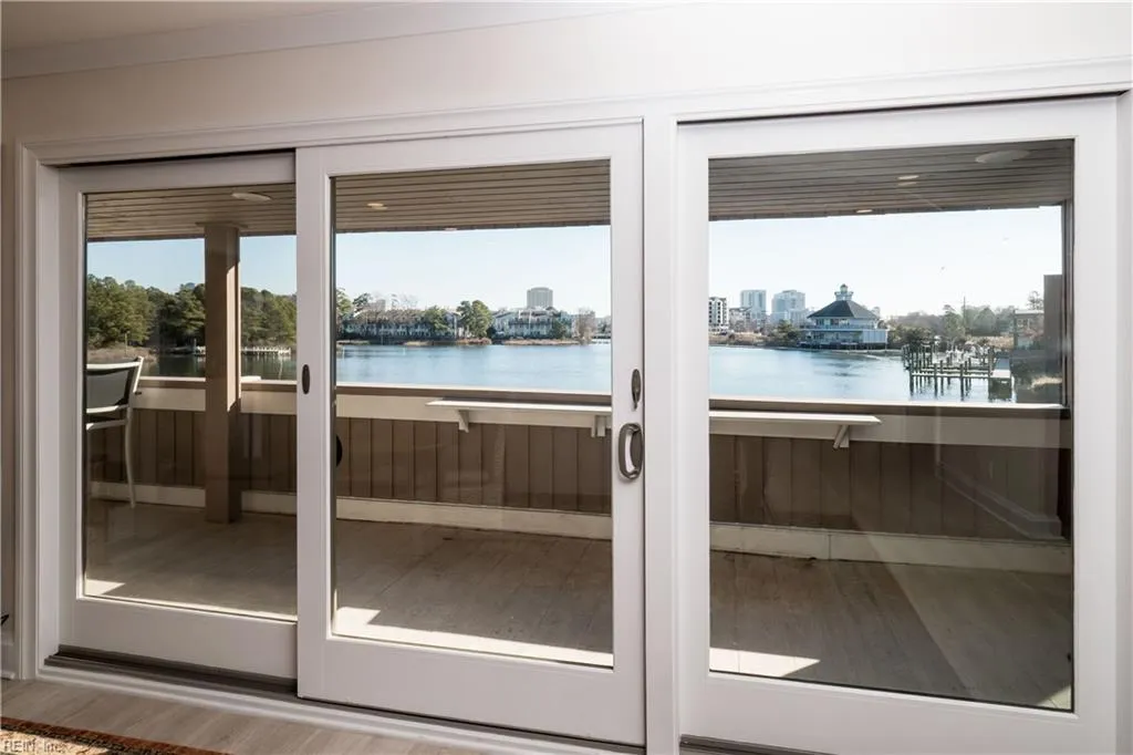 Virginia Beach, Virginia 23451, United States, 2 Bedrooms Bedrooms, ,2 BathroomsBathrooms,Residential,Pending,16225