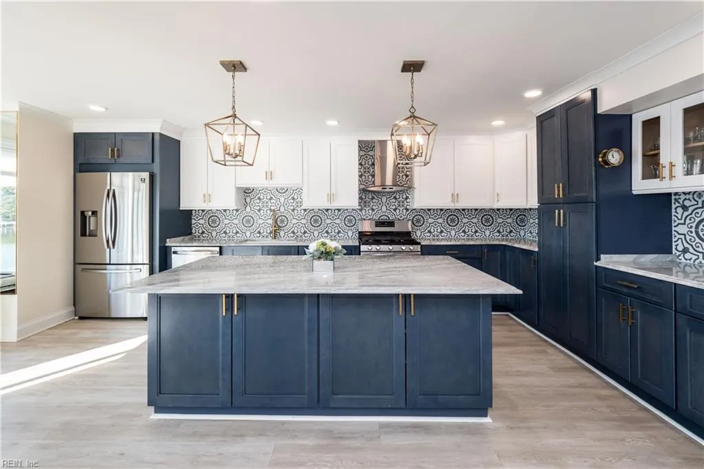 Virginia Beach, Virginia 23451, United States, 2 Bedrooms Bedrooms, ,2 BathroomsBathrooms,Residential,Pending,16225