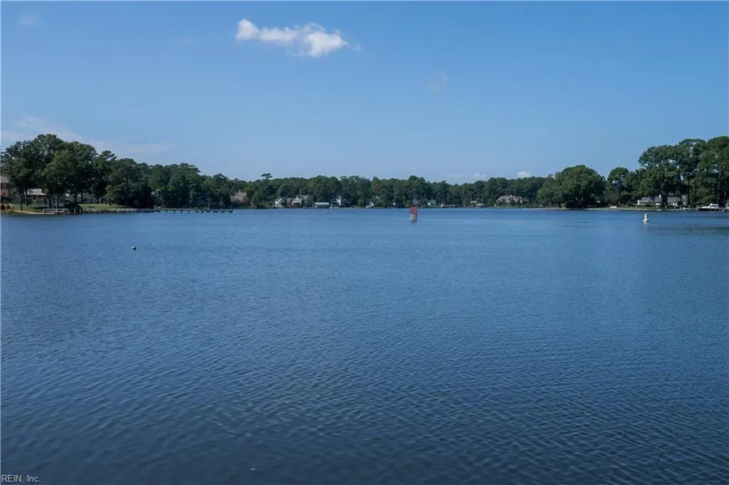 Virginia Beach, Virginia 23451, United States, 2 Bedrooms Bedrooms, ,2 BathroomsBathrooms,Residential,Pending,16225