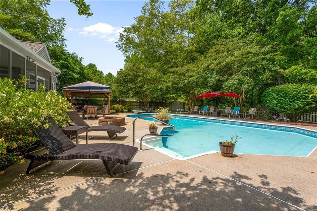 Suffolk, Virginia 23434, United States, 4 Bedrooms Bedrooms, ,3 BathroomsBathrooms,Residential,Active,142994