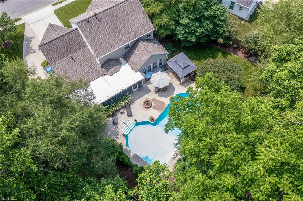 Suffolk, Virginia 23434, United States, 4 Bedrooms Bedrooms, ,3 BathroomsBathrooms,Residential,Active,142994