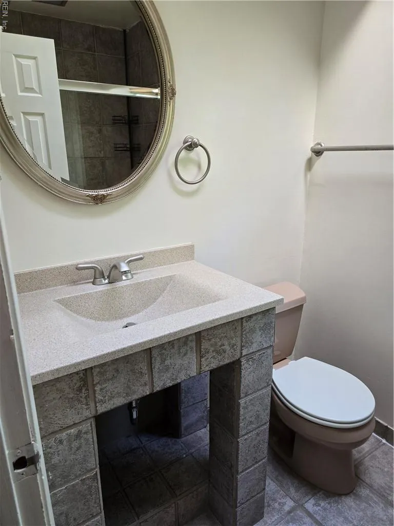 Virginia Beach, Virginia 23456, United States, 3 Bedrooms Bedrooms, ,3 BathroomsBathrooms,Residential,Active,120011