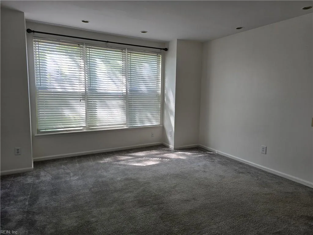 Virginia Beach, Virginia 23456, United States, 3 Bedrooms Bedrooms, ,3 BathroomsBathrooms,Residential,Active,120011