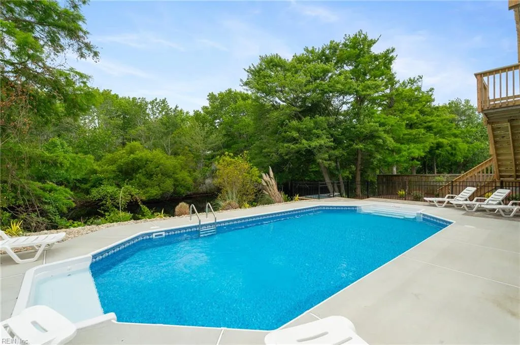 Virginia Beach, Virginia 23456, United States, 6 Bedrooms Bedrooms, ,3 BathroomsBathrooms,Residential,Active,250514