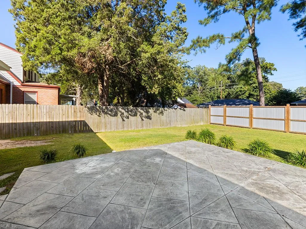 Virginia Beach, Virginia 23454, United States, ,Residential,Active,243332