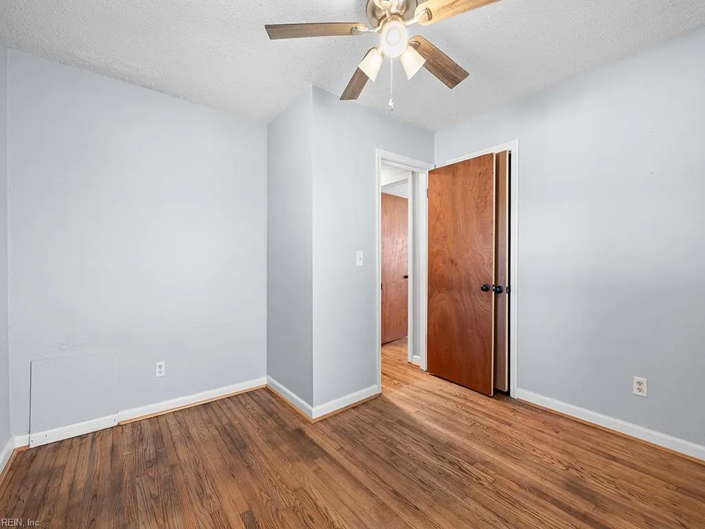 Virginia Beach, Virginia 23454, United States, ,Residential,Active,243332