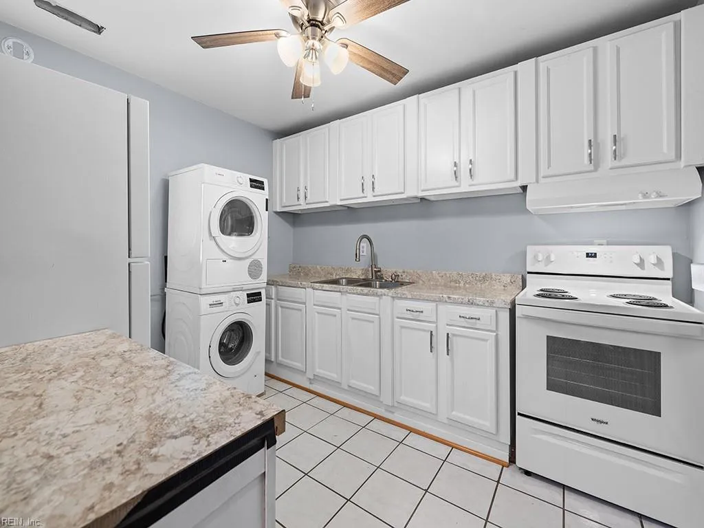 Virginia Beach, Virginia 23454, United States, ,Residential,Active,243332