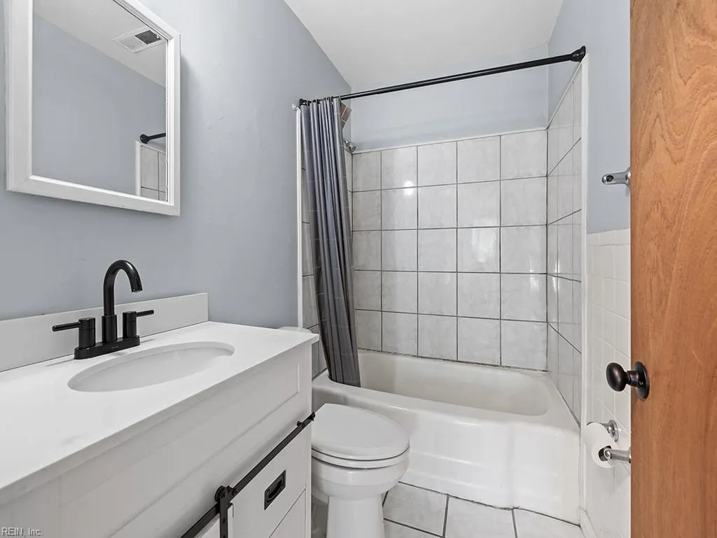 Virginia Beach, Virginia 23454, United States, ,Residential,Active,243332