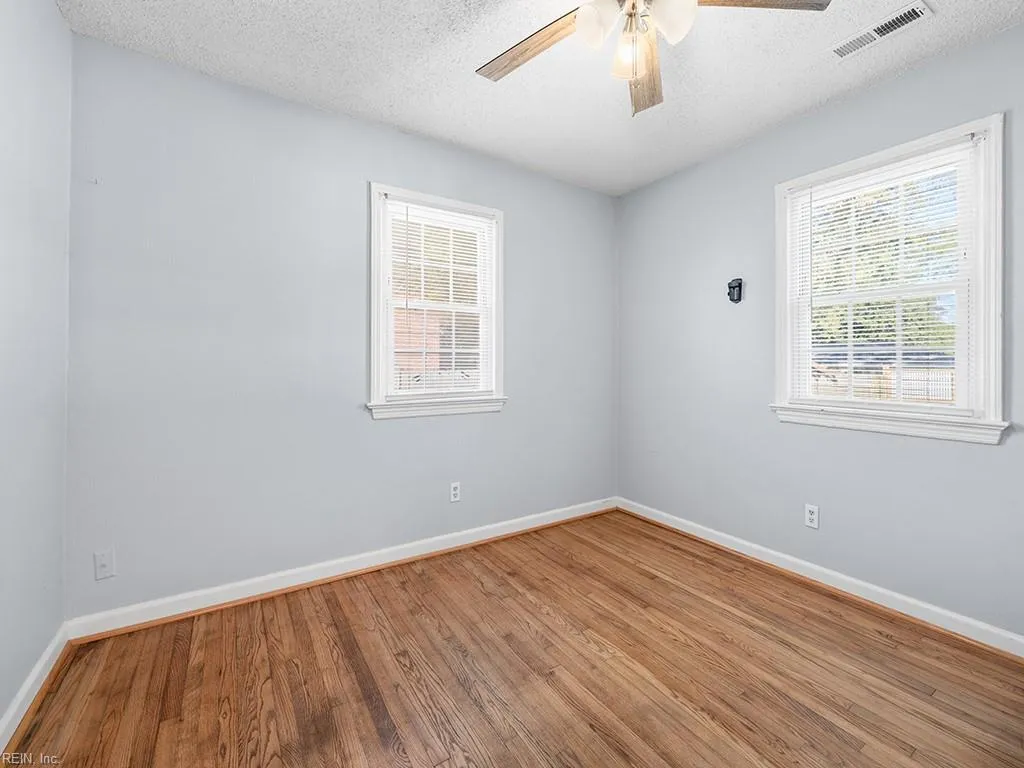 Virginia Beach, Virginia 23454, United States, ,Residential,Active,243332