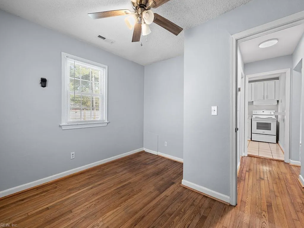 Virginia Beach, Virginia 23454, United States, ,Residential,Active,243332