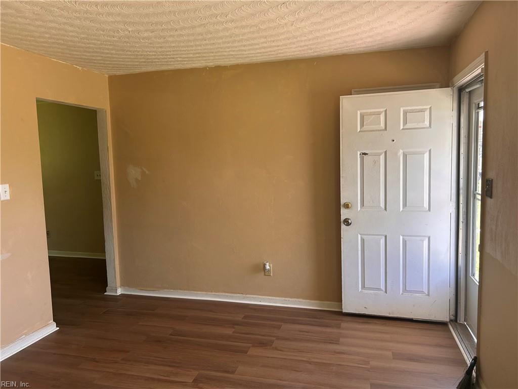 Photo of 704 Argyle Street, Portsmouth, VA 23704 (MLS # 10650141)