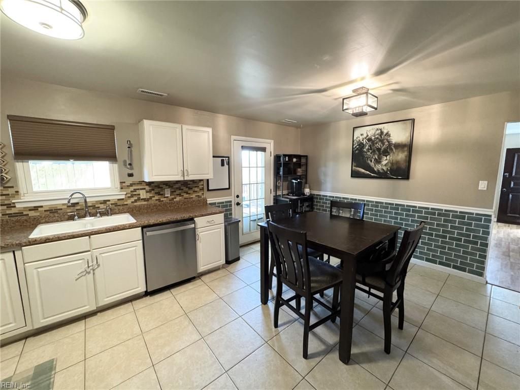 Photo of 3177 Ashaway Road, Virginia Beach, VA 23452 (MLS # 10631792)