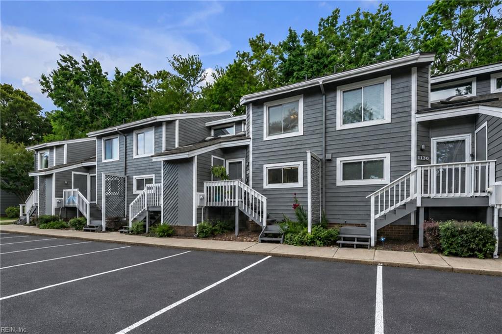 Photo of 1132 Glengarry Way, Virginia Beach, VA 23451 (MLS # 10640201)