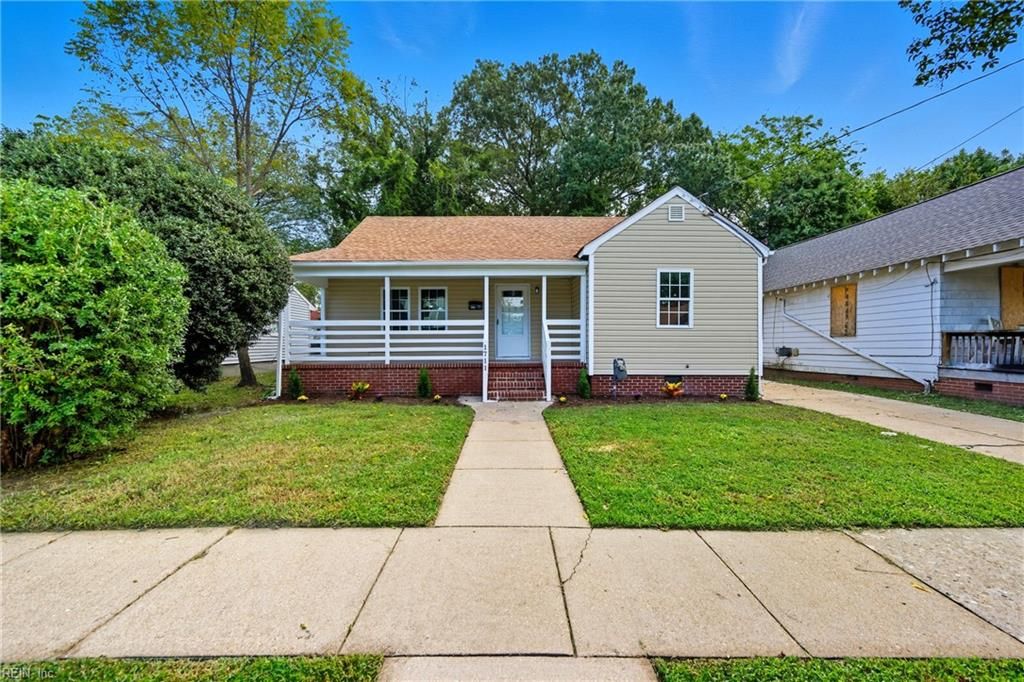 Photo of 1711 Richmond Avenue, Portsmouth, VA 23704 (MLS # 10616548)