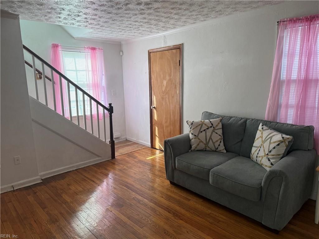 Photo of 1605 Roanoke Avenue, Newport News, VA 23607 (MLS # 10619531)