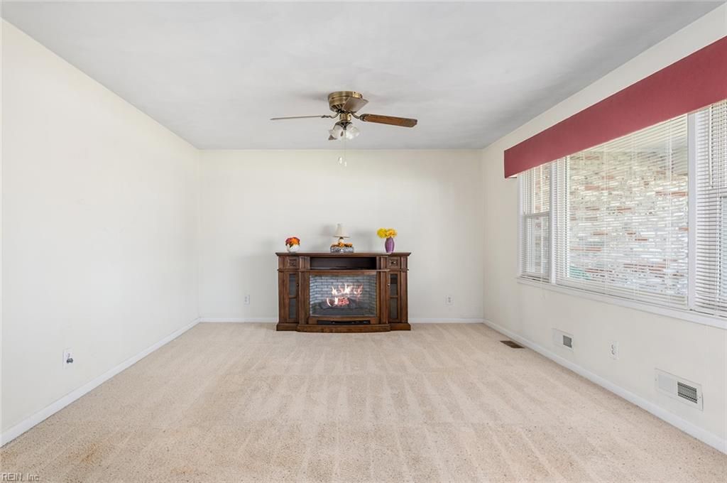 Photo of 4929 W Norfolk Road, Portsmouth, VA 23703 (MLS # 10625896)