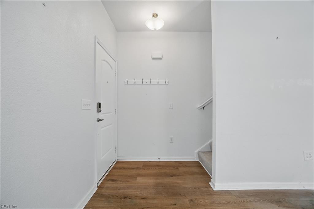 5113 Elsie DR
