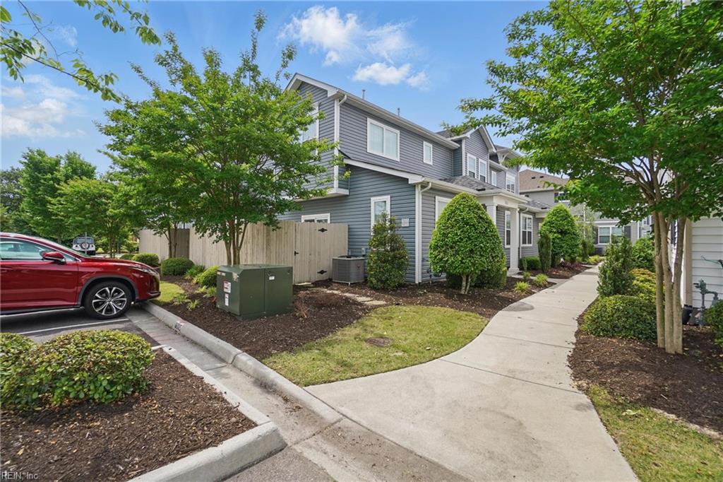 5113 Elsie DR