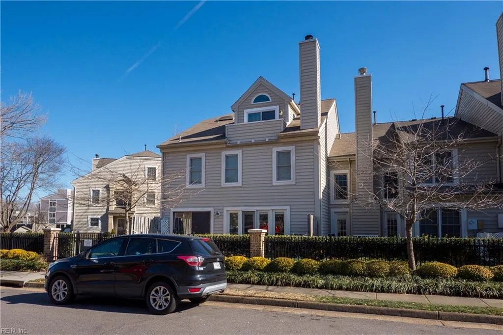 Virginia Beach, Virginia 23454, United States, 2 Bedrooms Bedrooms, ,3 BathroomsBathrooms,Residential,Active,181730