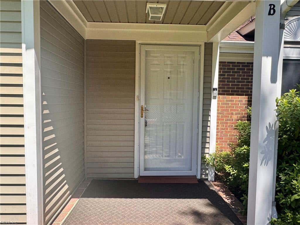 Photo of 901 Bridge Crossing Drive #B, Yorktown, VA 23692 (MLS # 10648159)