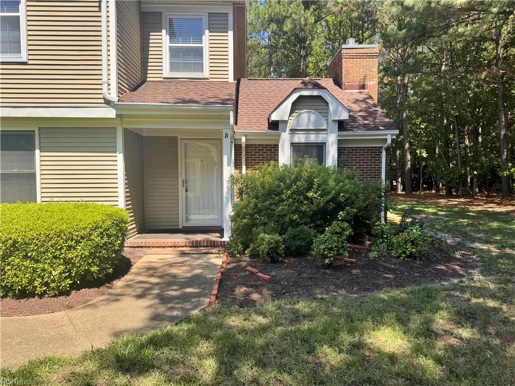 901 Bridge Crossing Drive Unit B, Yorktown, VA, 23692
