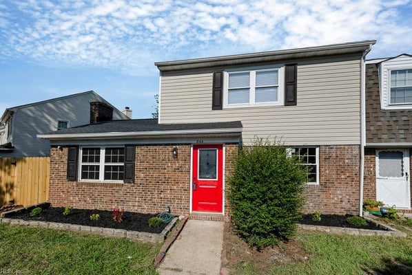 844 N BUCKINGHAM CT, VIRGINIA BEACH, VA 23462 - Image 60fcda13af3ab028cf5cc17d9db383c3/371774997