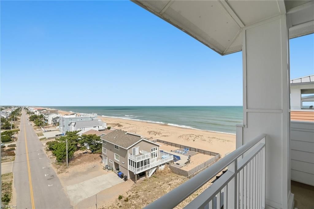 Photo of 3700 Sandpiper Road #410A, Virginia Beach, VA 23456 (MLS # 10626963)