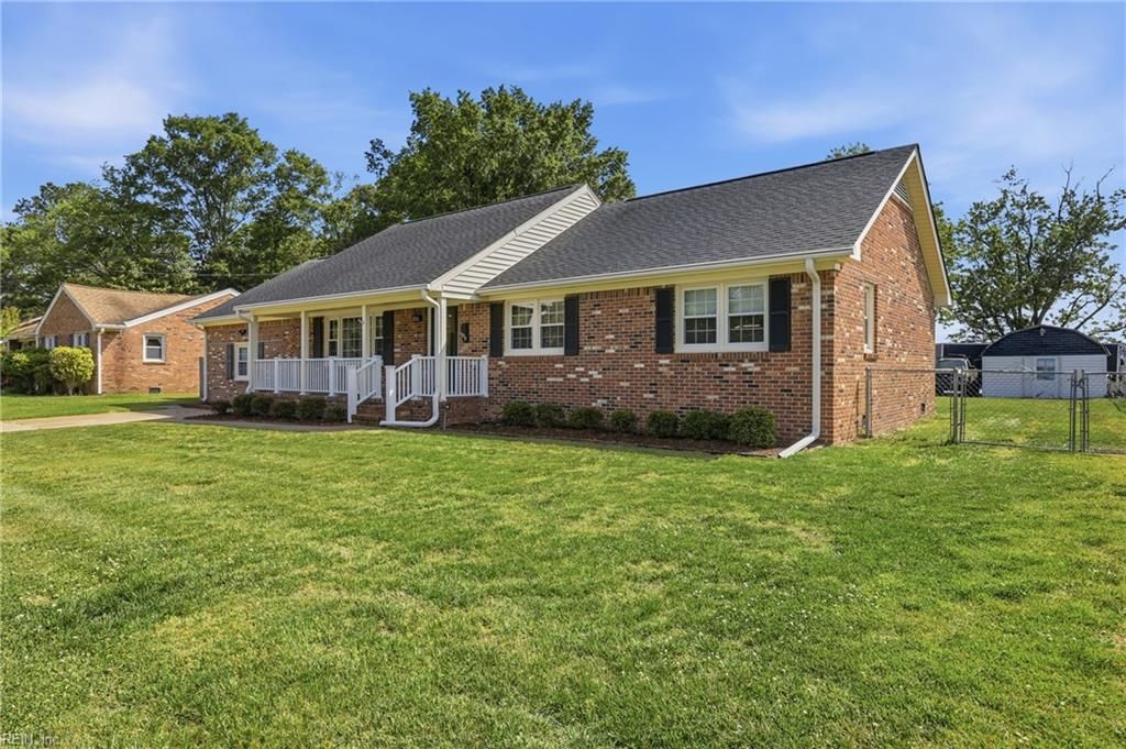 Photo of 128 Convention Drive, Virginia Beach, VA 23462 (MLS # 10634029)