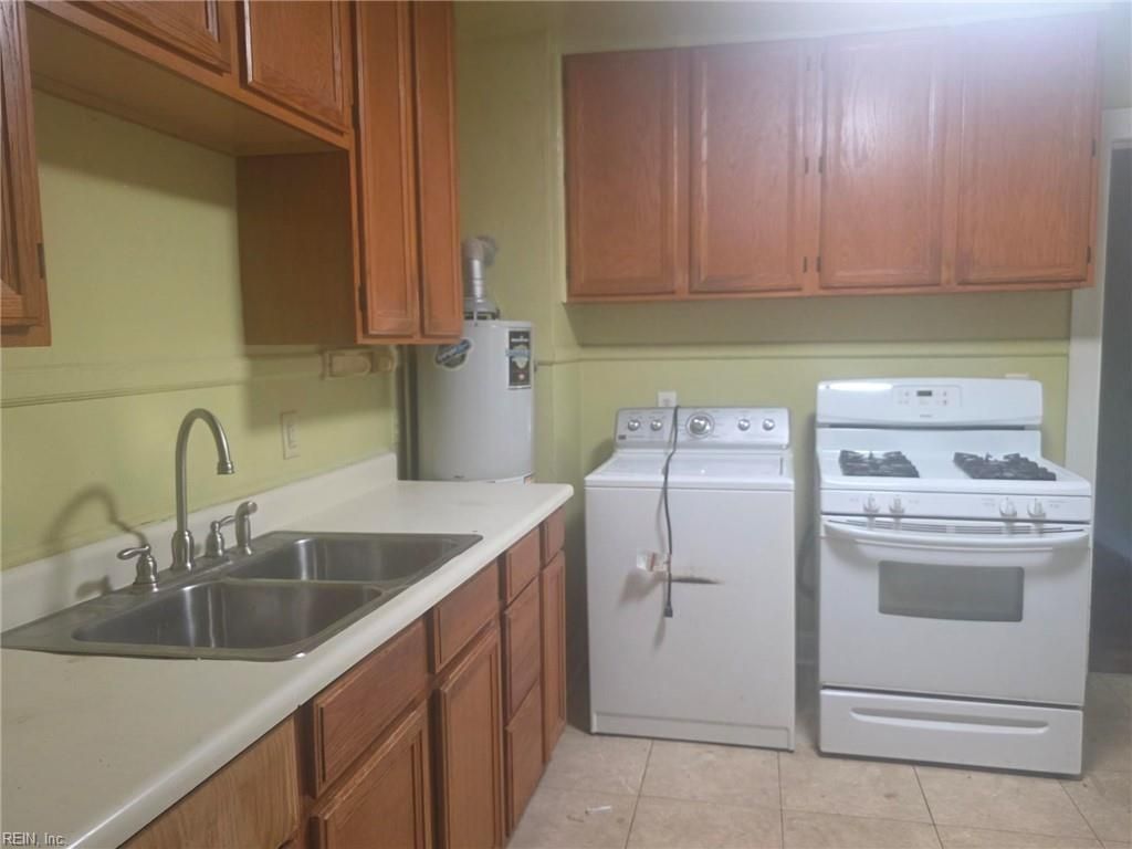 Photo of 2805 Parish Avenue, Newport News, VA 23607 (MLS # 10624207)