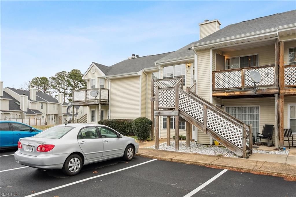 Photo of 3 Lyford Key #B, Hampton, VA 23666 (MLS # 10622651)