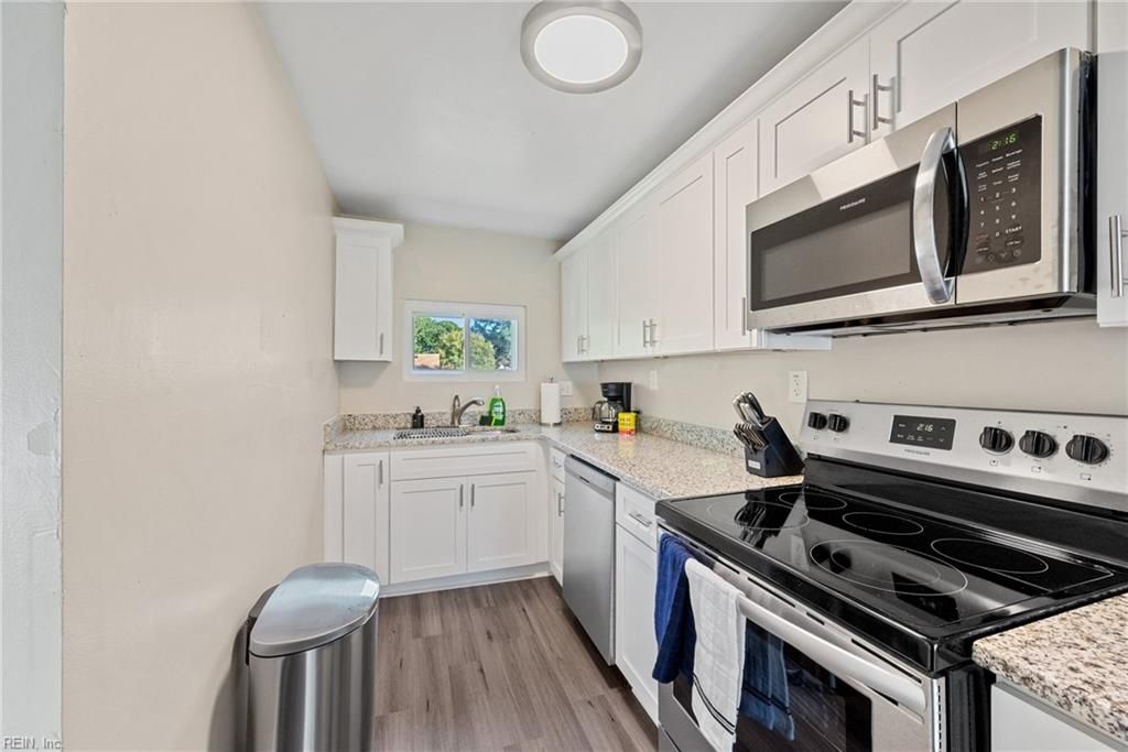 Photo of 3820 Essex Circle #B, Norfolk, VA 23513 (MLS # 10614495)