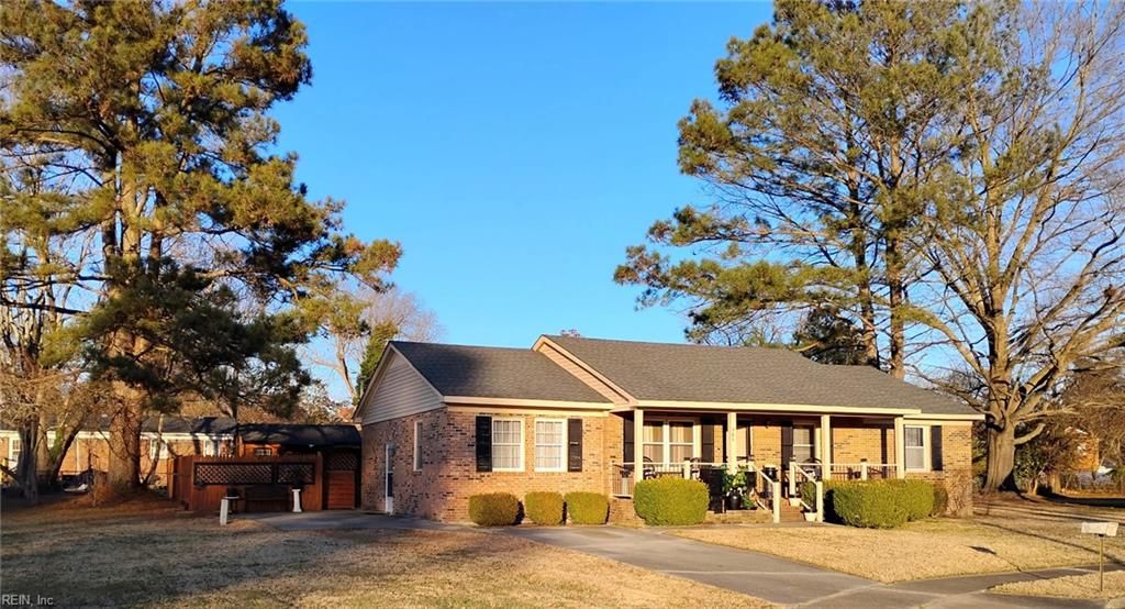 Photo of 504 Cameron Street, Franklin, VA 23851 (MLS # 10616965)