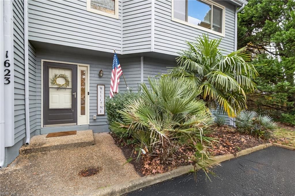 Photo of 1623 Colonnade Crescent, Virginia Beach, VA 23451 (MLS # 10617905)