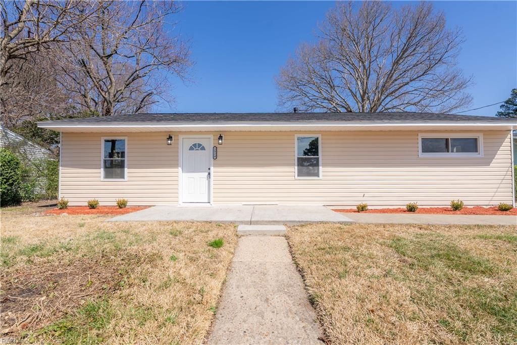 Photo of 2924 Smithfield Road, Portsmouth, VA 23702 (MLS # 10624766)