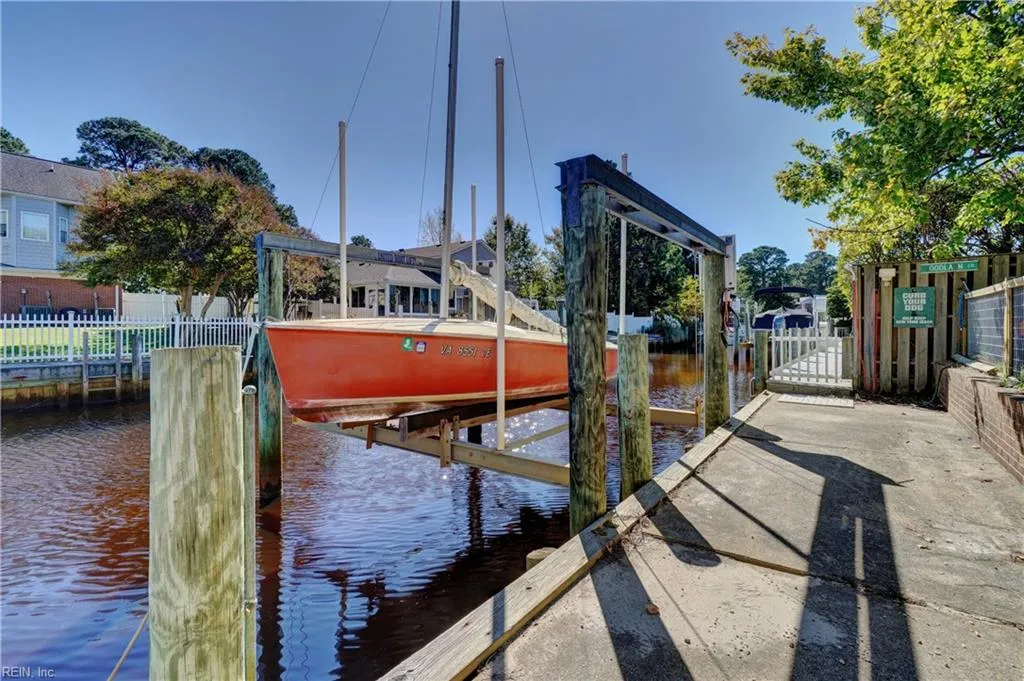 Virginia Beach, Virginia 23451, United States, 3 Bedrooms Bedrooms, ,2 BathroomsBathrooms,Residential,Active,232612