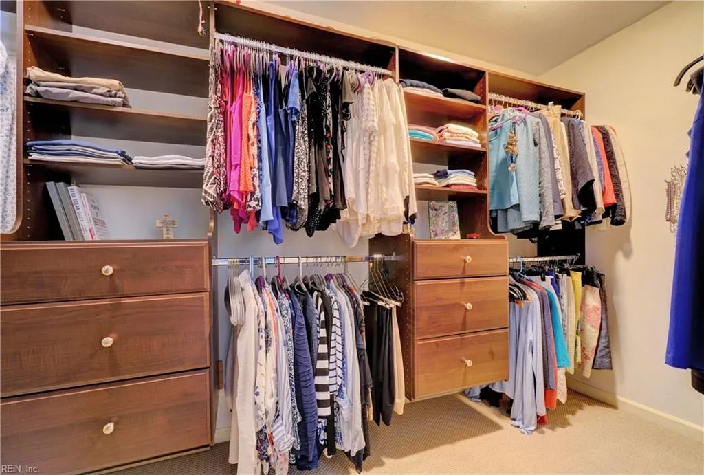 Virginia Beach, Virginia 23451, United States, 3 Bedrooms Bedrooms, ,2 BathroomsBathrooms,Residential,Active,232612