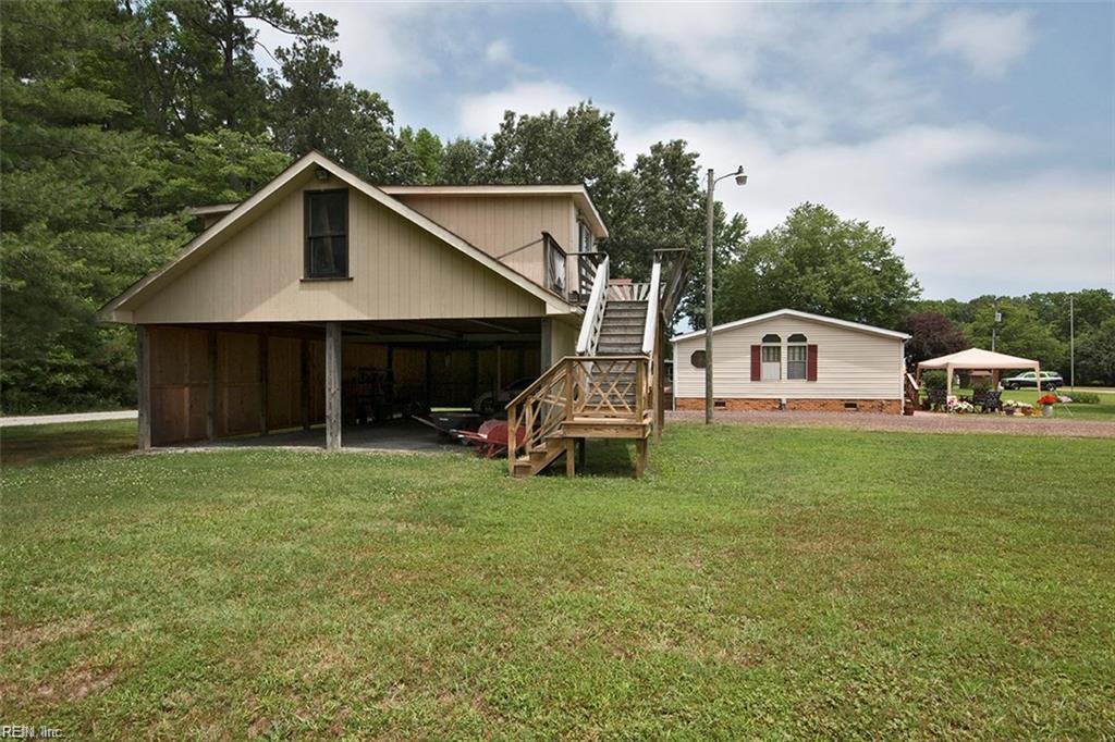 Photo of 237 Abbey Lane, Cobbs Creek, VA 23035 (MLS # 10652112)