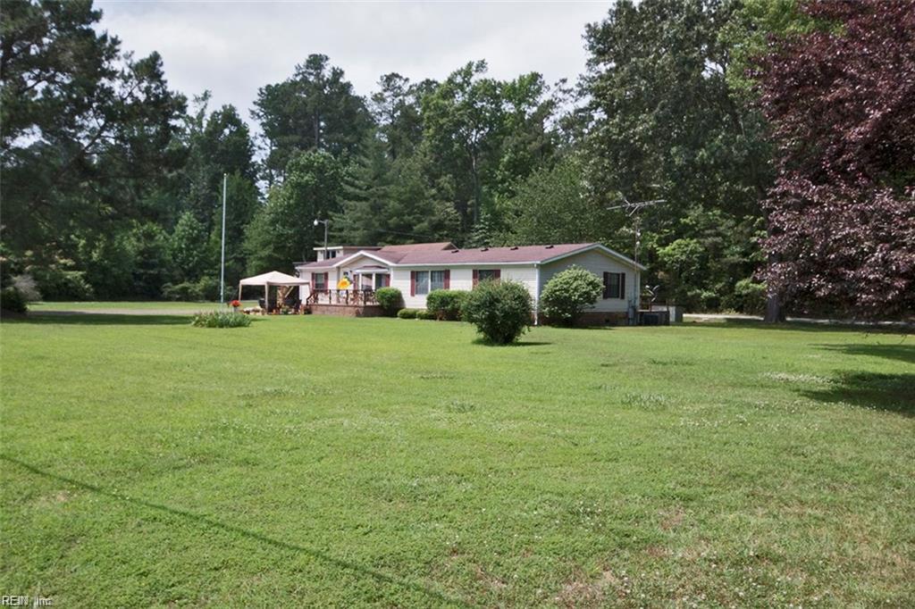 Photo of 237 Abbey Lane, Cobbs Creek, VA 23035 (MLS # 10652112)