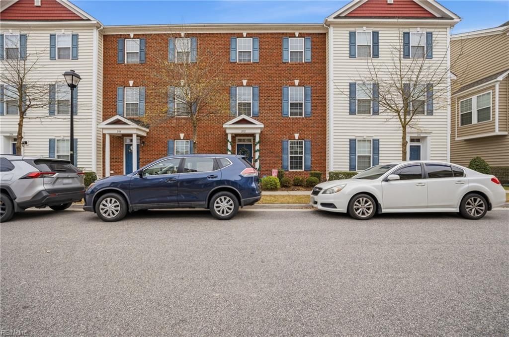 Photo of 212 Breccia Lane, Virginia Beach, VA 23462 (MLS # 10614005)