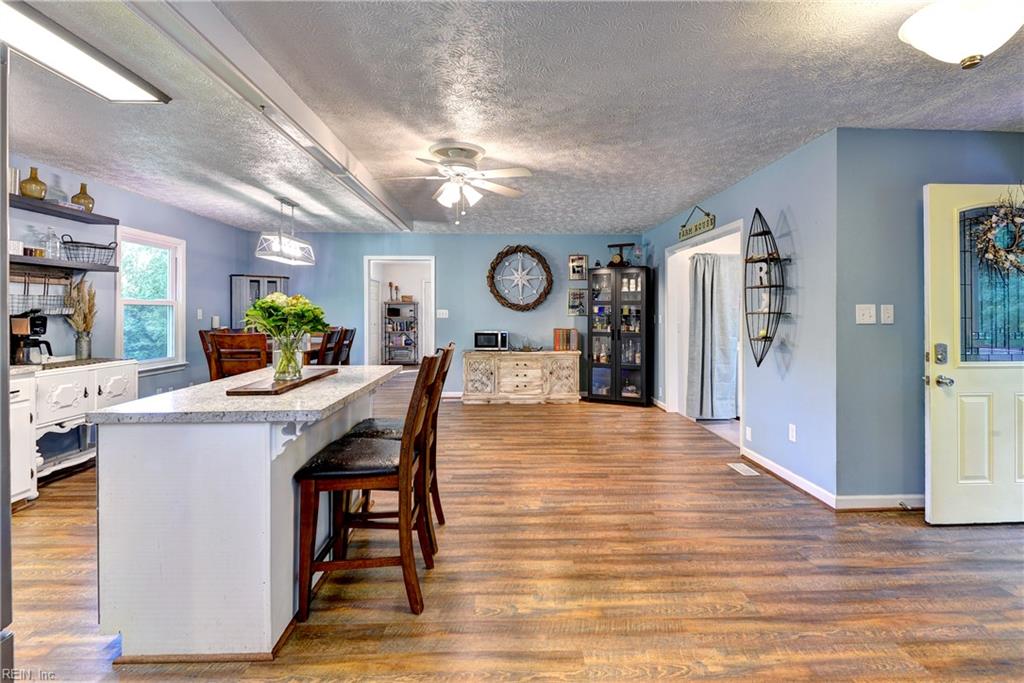 3076 Browns Bay RD